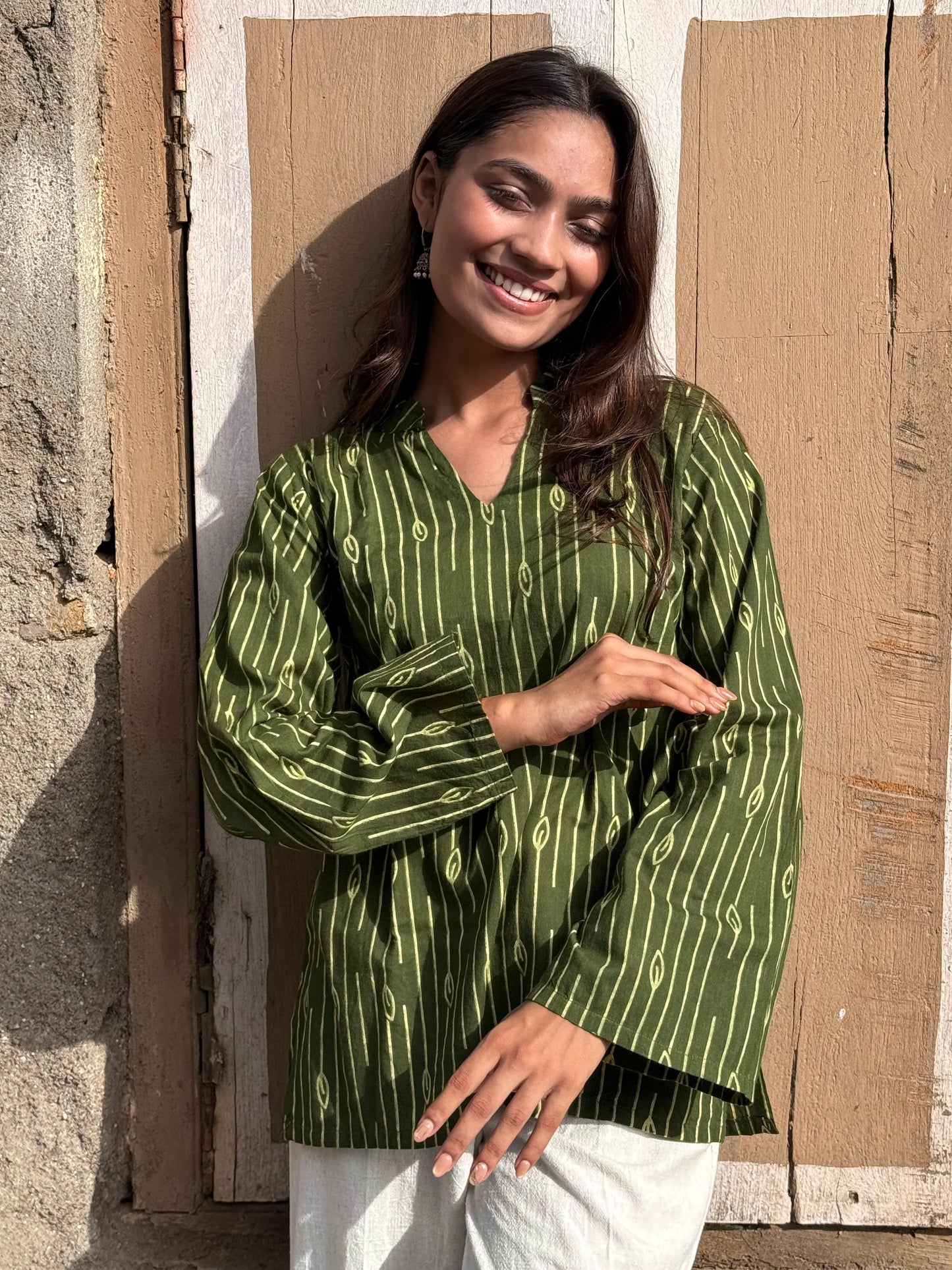 Kacchi kairi Kurti