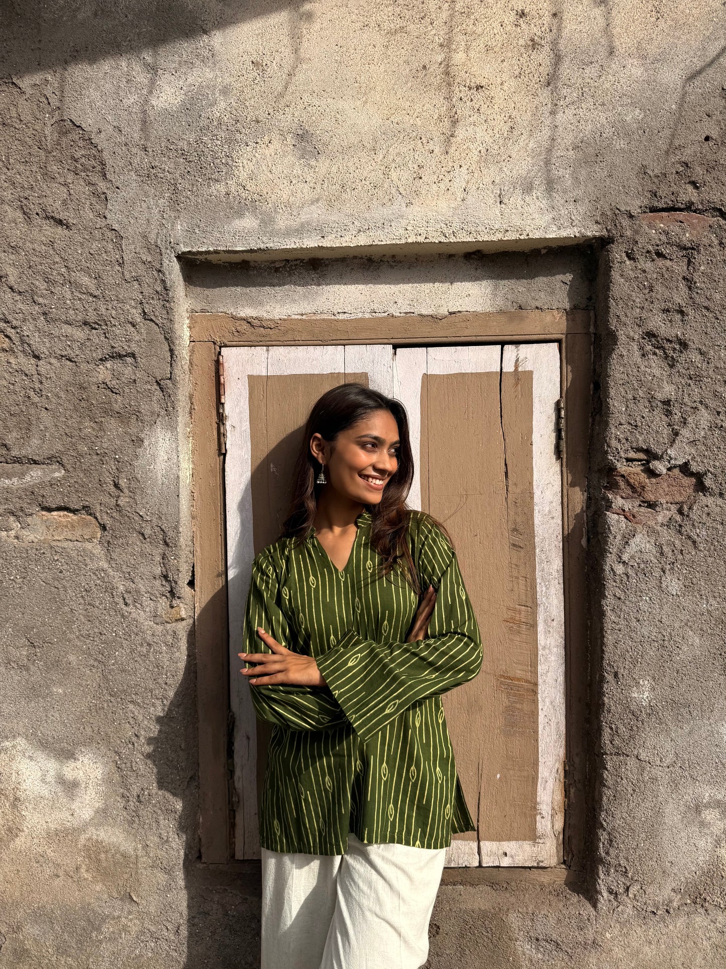 Kacchi kairi Kurti
