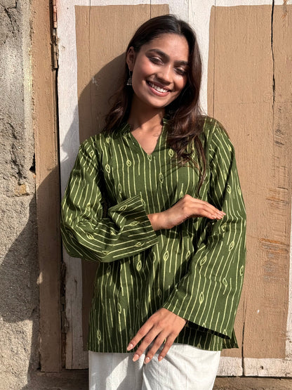 Kacchi kairi Kurti